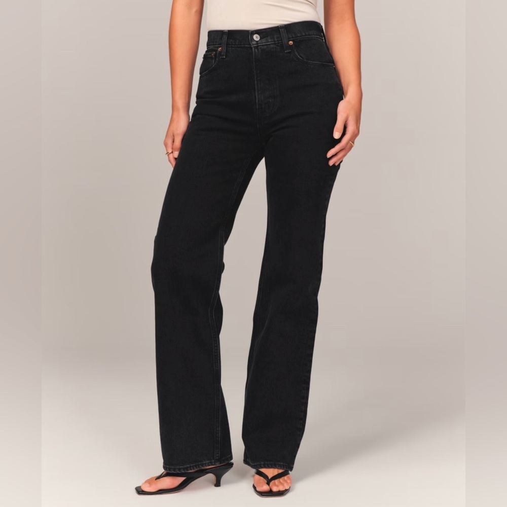 Abercrombie & Fitch Women’s High Rise 90s Relaxed Jean Black CURVE LOVE